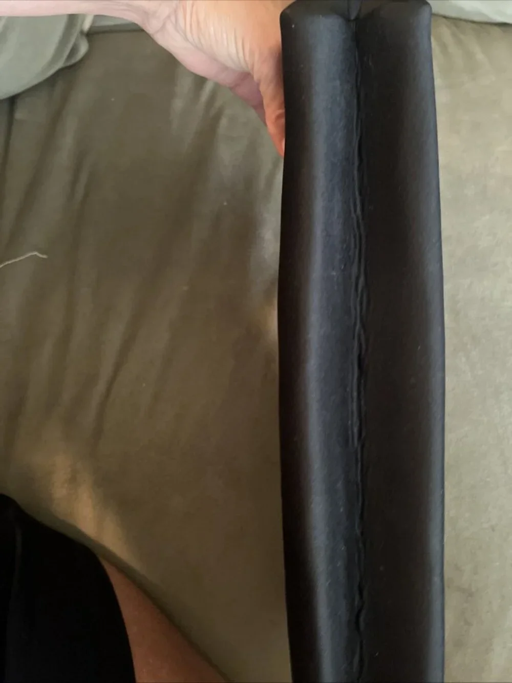 Skims Neoprene Clutch Zip Pouch In Black Onyx Bag
